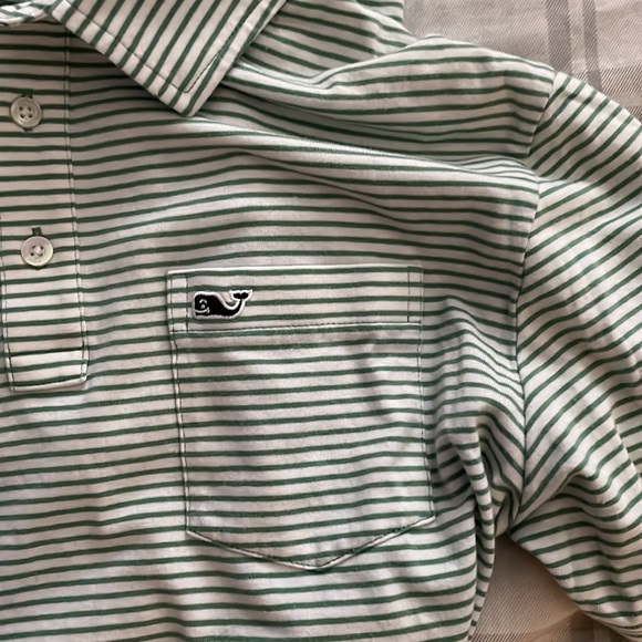 Vineyard Vines collared quarter-button. Green & White striped. Brand new. - Picture 3 of 3